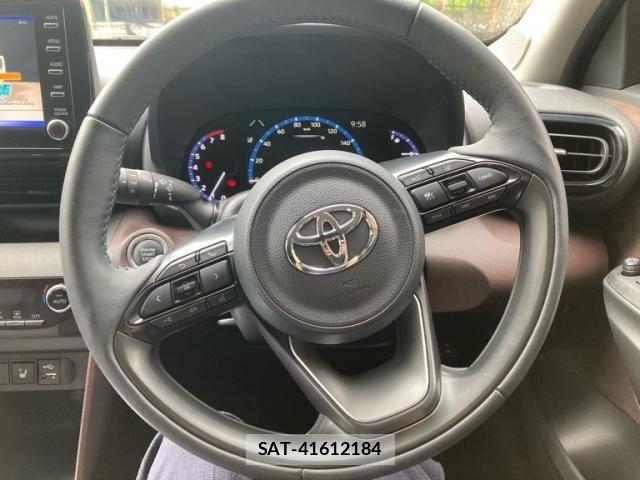 Toyota YARIS CROSS 2023-10 7731155-13