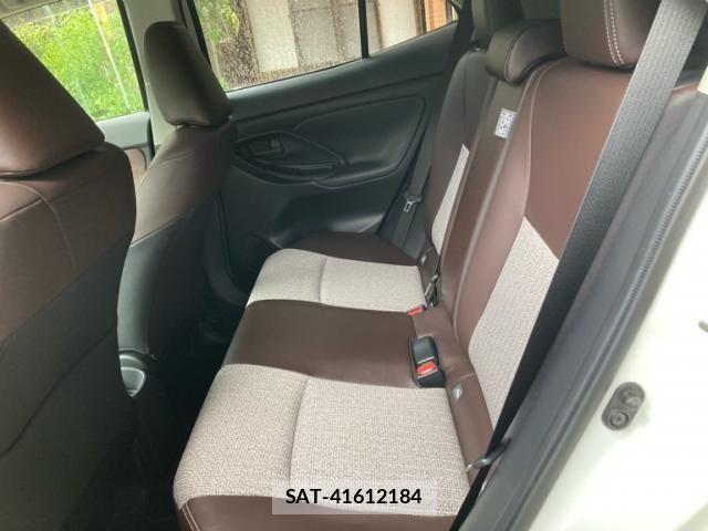 Toyota YARIS CROSS 2023-10 7731155-8