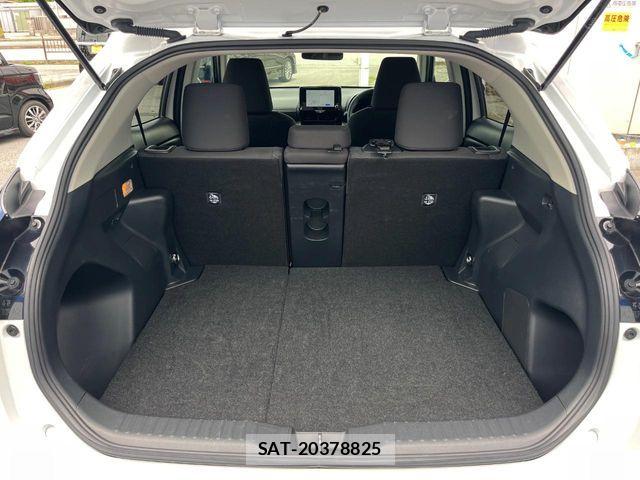 Toyota YARIS CROSS 2025-06 7731160-10