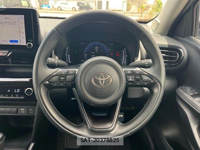 Toyota YARIS CROSS 2025-06 7731160-11