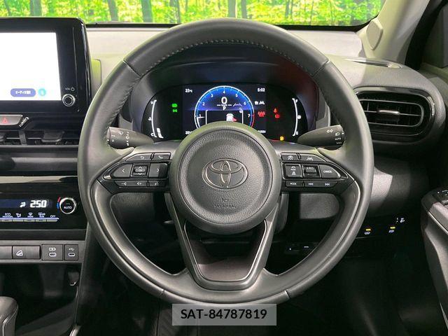 Toyota YARIS CROSS 2025-04 7731158-9