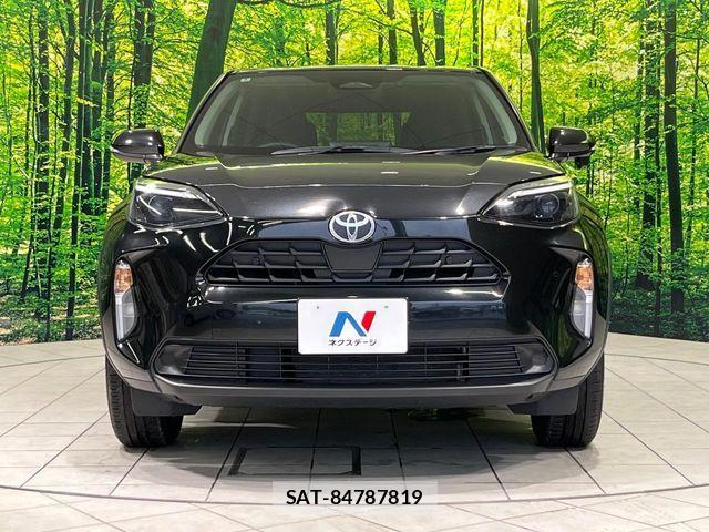 Toyota YARIS CROSS 2025-04 7731158-12
