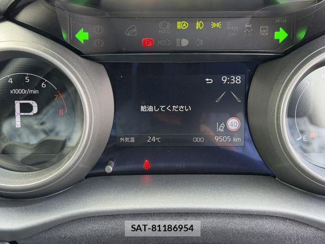 Toyota YARIS CROSS 2023-09 7731156-18