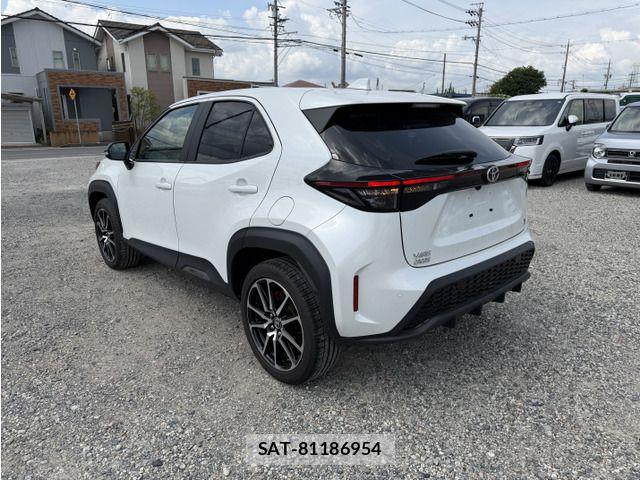 Toyota YARIS CROSS 2023-09 7731156-6