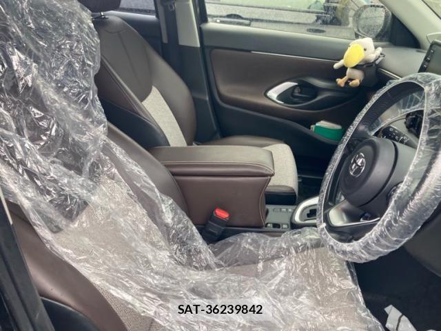 Toyota YARIS CROSS 2020-09 7731162-4