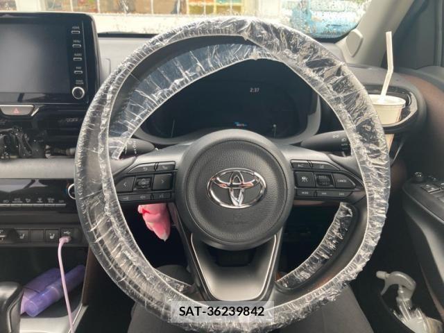 Toyota YARIS CROSS 2020-09 7731162-8