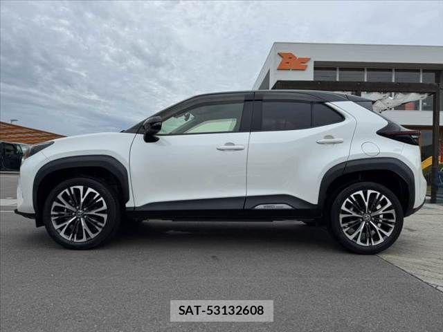 Toyota YARIS CROSS 2021-11 7731159-10