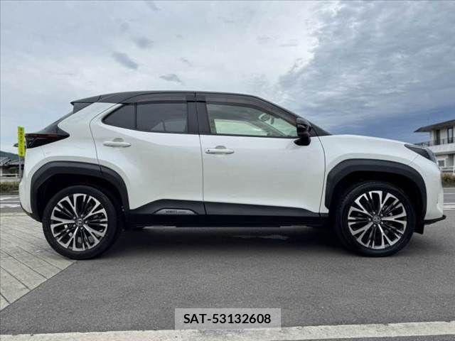 Toyota YARIS CROSS 2021-11 7731159-11