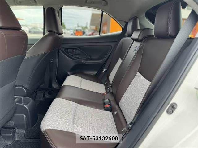Toyota YARIS CROSS 2021-11 7731159-17