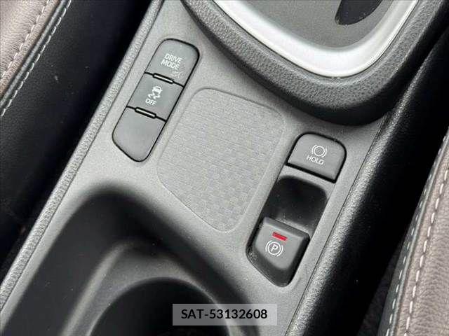 Toyota YARIS CROSS 2021-11 7731159-27