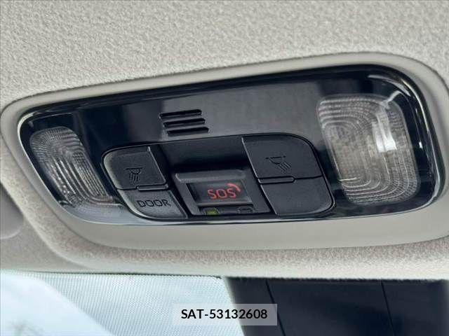 Toyota YARIS CROSS 2021-11 7731159-29