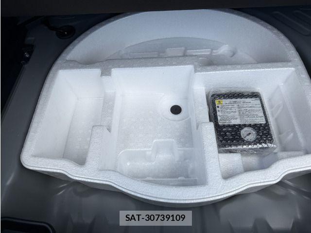 Toyota YARIS CROSS 2021-04 7731157-14