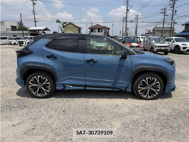 Toyota YARIS CROSS 2021-04 7731157-5