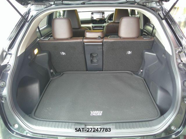 Toyota YARIS CROSS 2021-03 7731161-12