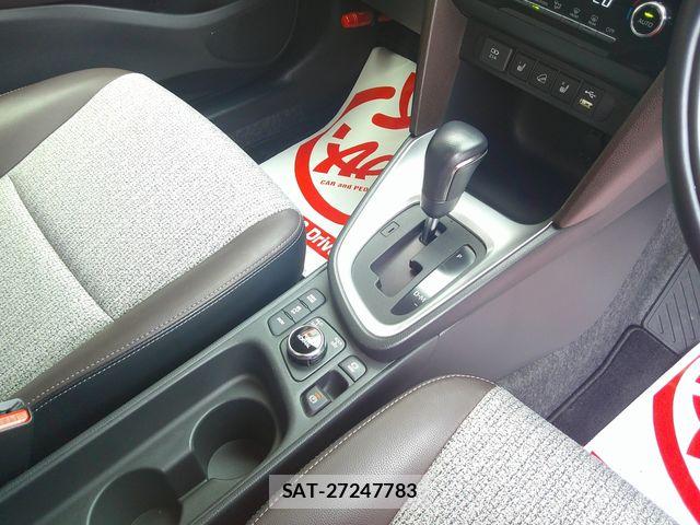Toyota YARIS CROSS 2021-03 7731161-15