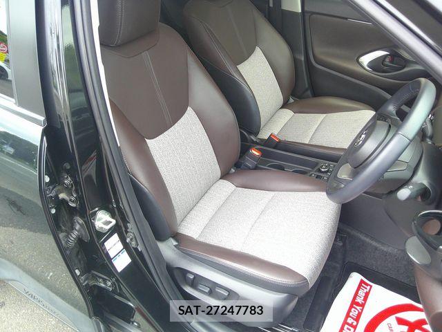 Toyota YARIS CROSS 2021-03 7731161-8