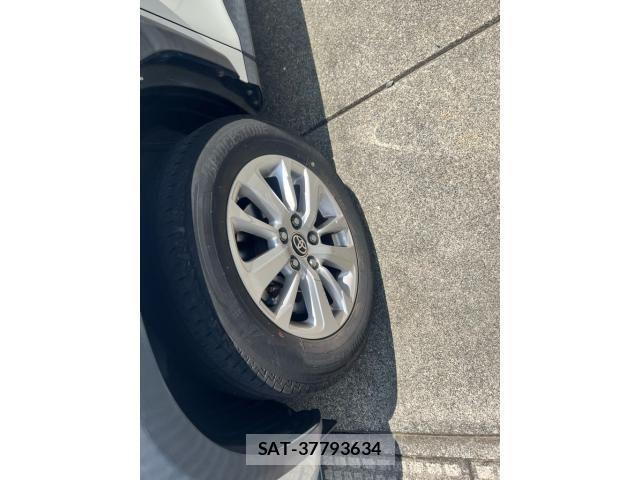 Toyota YARIS CROSS 2020-10 7790811-2