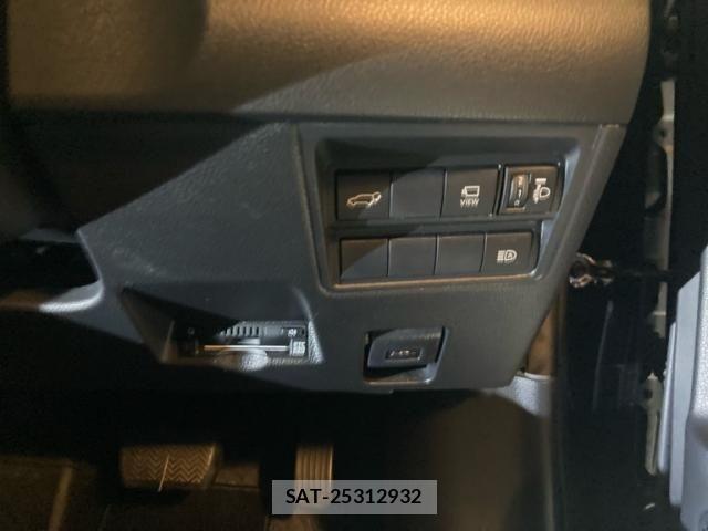 Toyota YARIS CROSS 2020-09 7880776-19