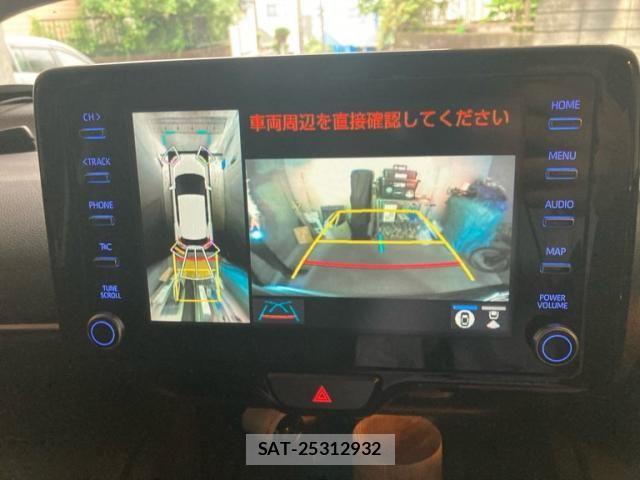 Toyota YARIS CROSS 2020-09 7880776-25