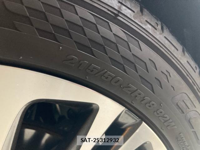 Toyota YARIS CROSS 2020-09 7880776-4