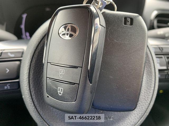 Toyota YARIS CROSS 2024-05 7903693-14