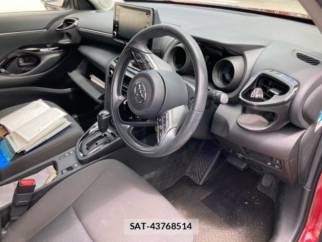 Toyota YARIS CROSS 2021-05 7964541-9