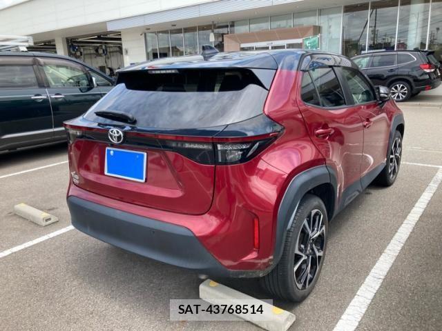 Toyota YARIS CROSS 2021-05 7964541-2