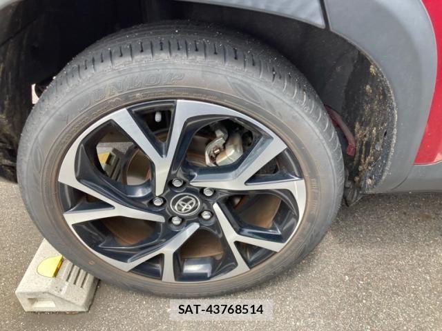 Toyota YARIS CROSS 2021-05 7964541-4