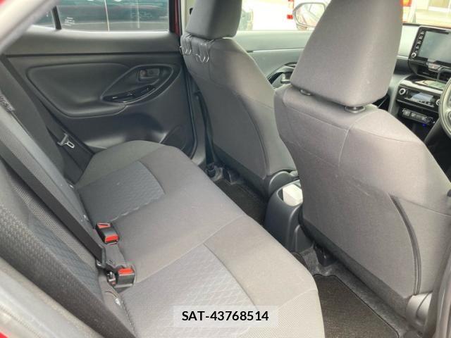 Toyota YARIS CROSS 2021-05 7964541-8