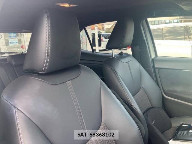 Toyota YARIS CROSS 2023-10 7964539-16