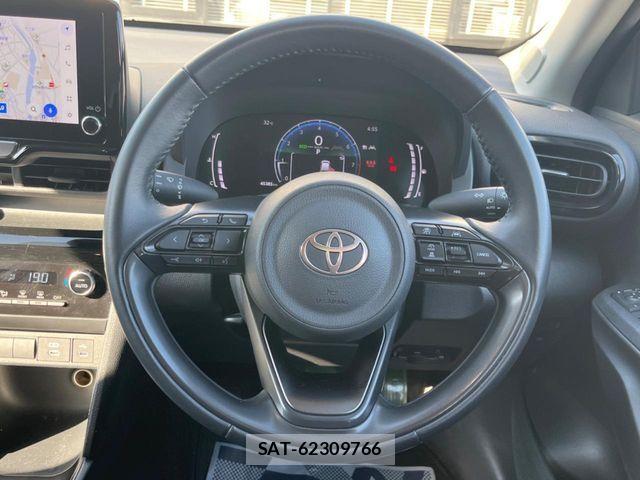 Toyota YARIS CROSS 2024-07 7981691-11