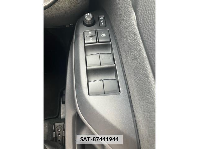 Toyota YARIS CROSS 2021-07 7981690-12