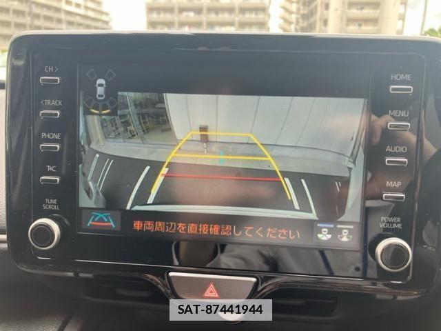Toyota YARIS CROSS 2021-07 7981690-16