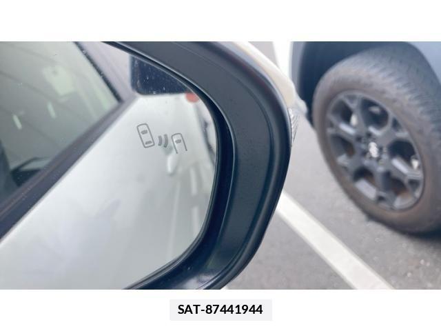 Toyota YARIS CROSS 2021-07 7981690-19