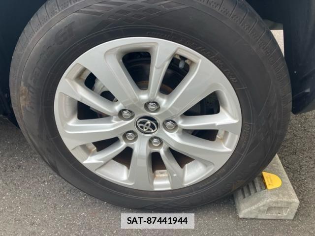 Toyota YARIS CROSS 2021-07 7981690-6