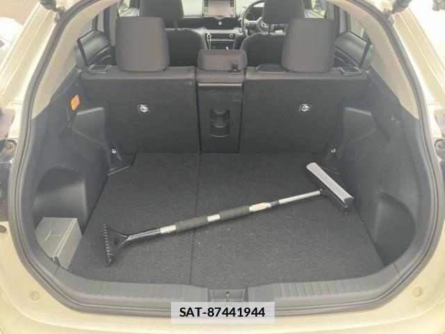 Toyota YARIS CROSS 2021-07 7981690-8