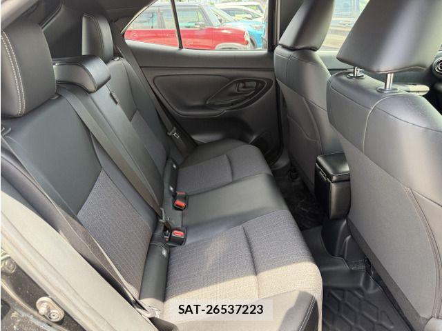 Toyota YARIS CROSS 2023-09 7981685-12
