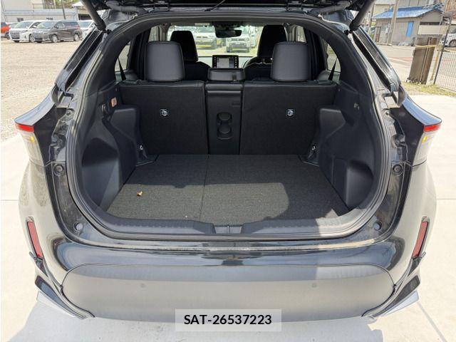 Toyota YARIS CROSS 2023-09 7981685-14