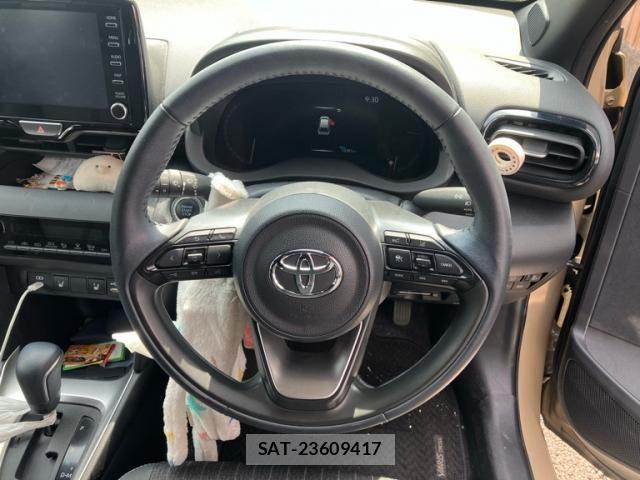 Toyota YARIS CROSS 2024-01 8039443-17