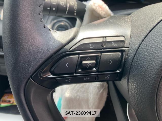 Toyota YARIS CROSS 2024-01 8039443-18