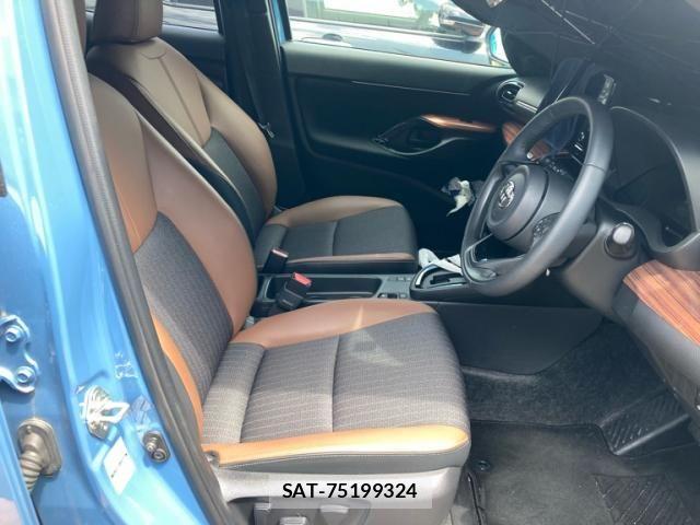 Toyota YARIS CROSS 2023-09 8039441-8