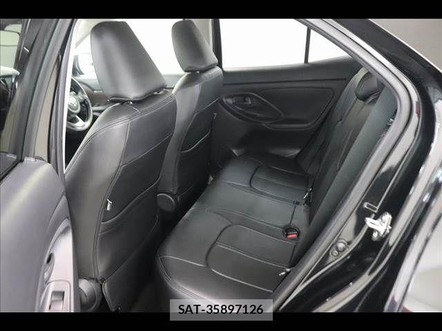 Toyota YARIS CROSS 2022-02 8076278-12