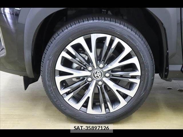 Toyota YARIS CROSS 2022-02 8076278-23