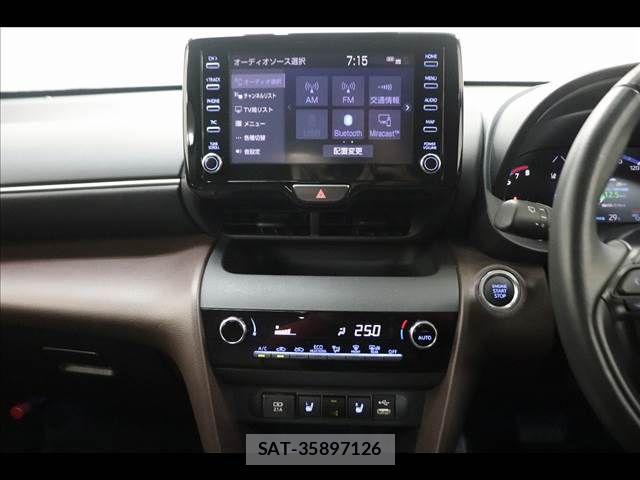 Toyota YARIS CROSS 2022-02 8076278-28