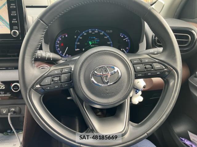 Toyota YARIS CROSS 2020-09 8076281-10