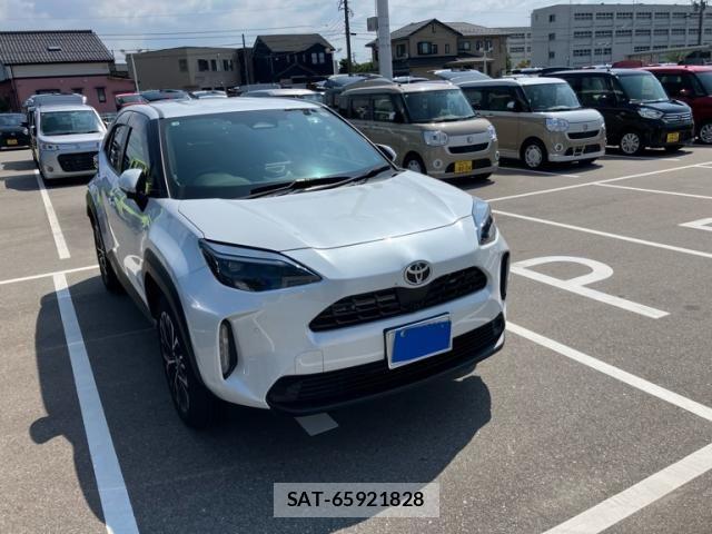 Toyota YARIS CROSS 2025-02 8102964-0