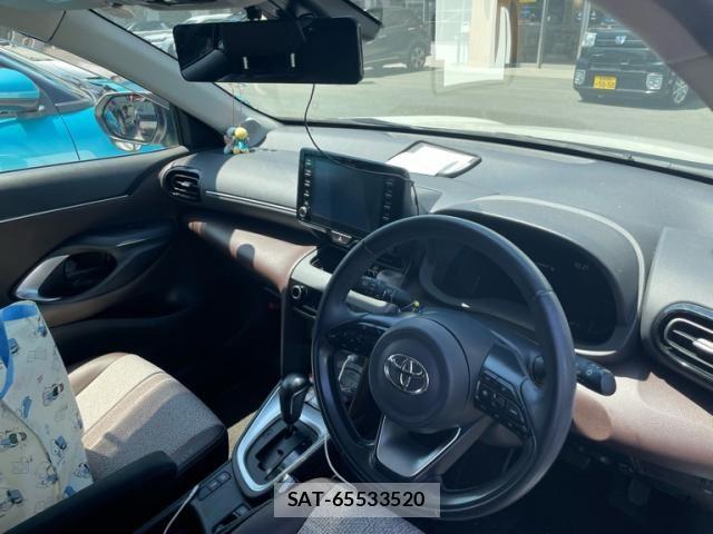 Toyota YARIS CROSS 2022-03 8102969-10