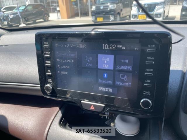 Toyota YARIS CROSS 2022-03 8102969-19