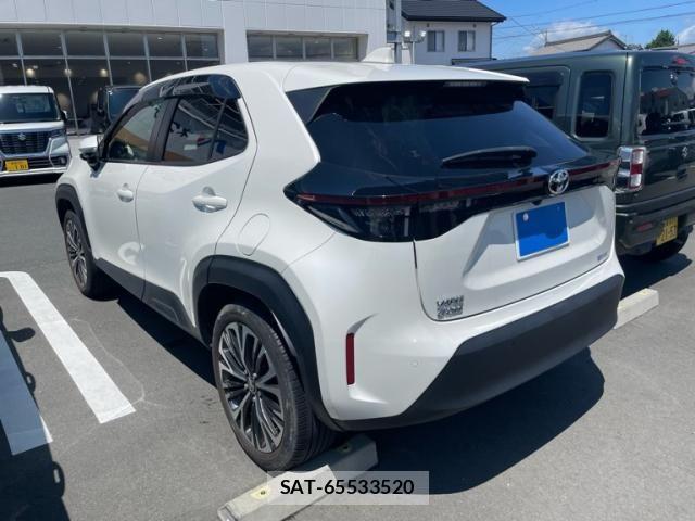 Toyota YARIS CROSS 2022-03 8102969-3