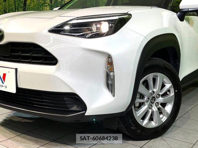 Toyota YARIS CROSS 2025-03 8102968-11